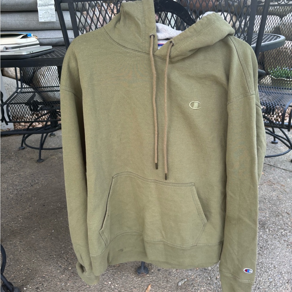 Champion Green Cropped Hoodie with Relaxed Fit
